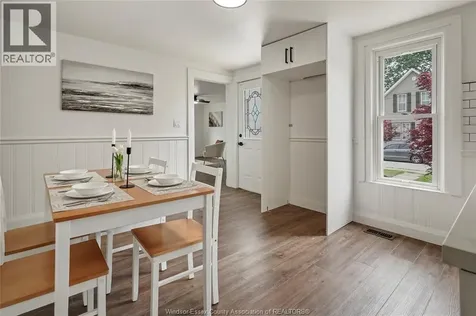 136 Adelaide Street South Chatham ON N7M 4R7