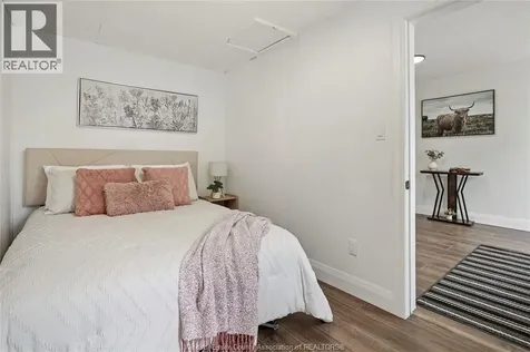 136 Adelaide Street South Chatham ON N7M 4R7