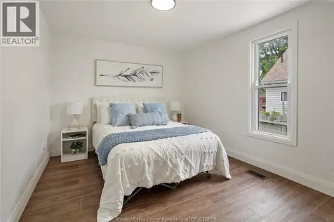 136 Adelaide Street South Chatham ON N7M 4R7