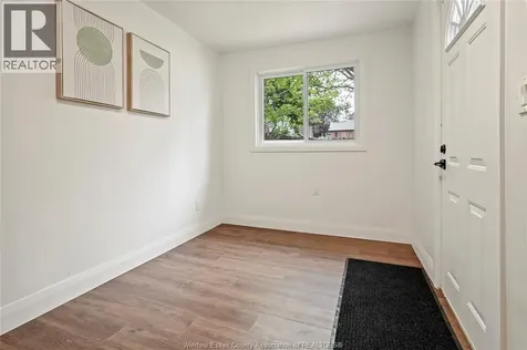 136 Adelaide Street South Chatham ON N7M 4R7