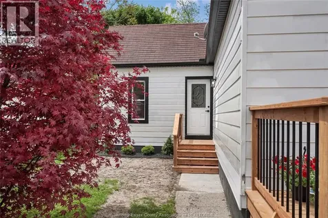 136 Adelaide Street South Chatham ON N7M 4R7