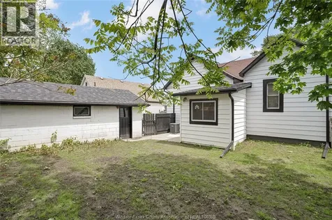 136 Adelaide Street South Chatham ON N7M 4R7
