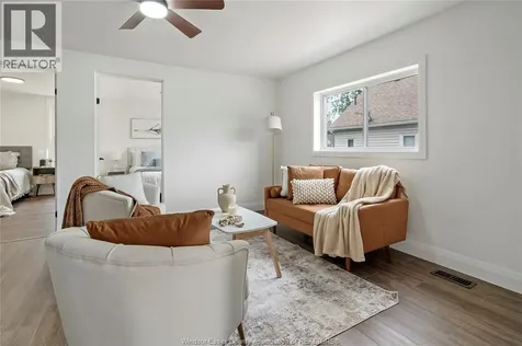 136 Adelaide Street South Chatham ON N7M 4R7
