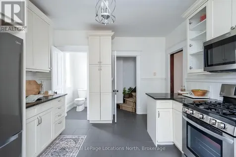 117 Napier Street Collingwood ON L9Y 3T1