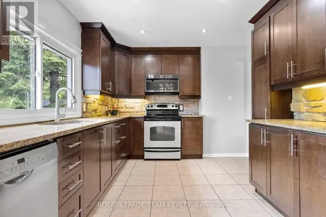 1812 Kerr Avenue Ottawa ON K2A 1J3