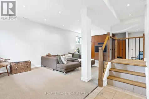 1812 Kerr Avenue Ottawa ON K2A 1J3