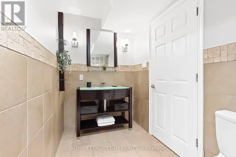 1812 Kerr Avenue Ottawa ON K2A 1J3
