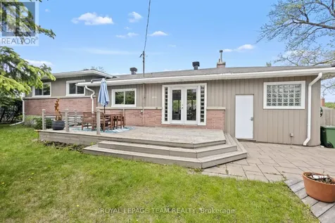 1812 Kerr Avenue Ottawa ON K2A 1J3
