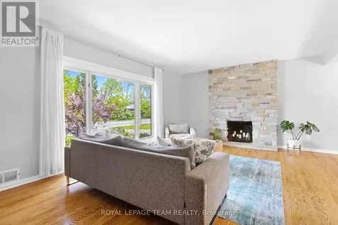 1812 Kerr Avenue Ottawa ON K2A 1J3