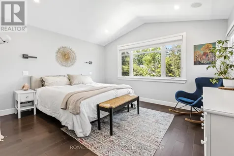 87 Helena Street Ottawa ON K1Y 3M9