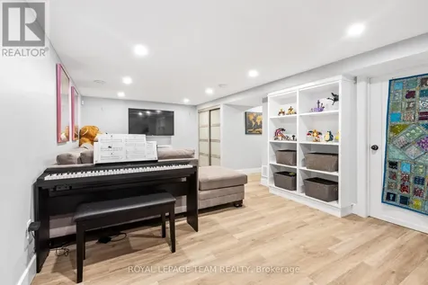 87 Helena Street Ottawa ON K1Y 3M9