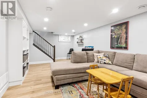 87 Helena Street Ottawa ON K1Y 3M9