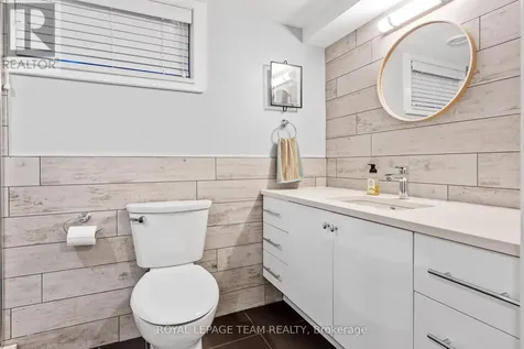 87 Helena Street Ottawa ON K1Y 3M9