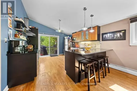 1712 St. Barbara Street Ottawa ON K1T 1M2