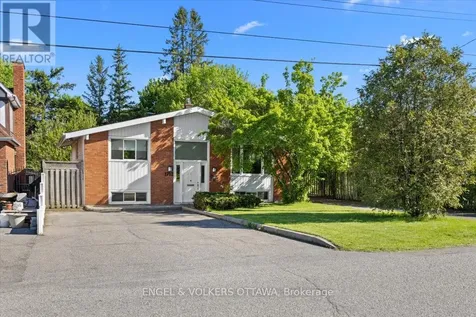 1712 St. Barbara Street Ottawa ON K1T 1M2