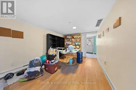 1712 St. Barbara Street Ottawa ON K1T 1M2