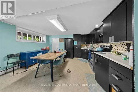 1712 St. Barbara Street Ottawa ON K1T 1M2