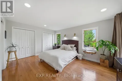 1264 Barnwell Crescent Ottawa ON K4B 1K4
