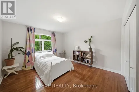 1264 Barnwell Crescent Ottawa ON K4B 1K4