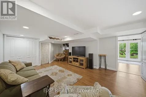 1264 Barnwell Crescent Ottawa ON K4B 1K4