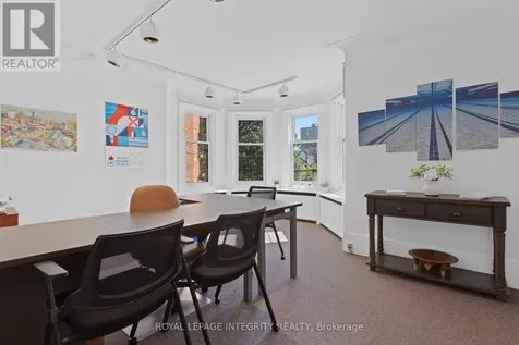 307 Gilmour Street Ottawa ON K2P 0P7