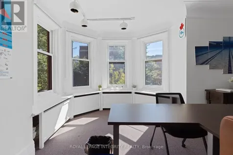 307 Gilmour Street Ottawa ON K2P 0P7