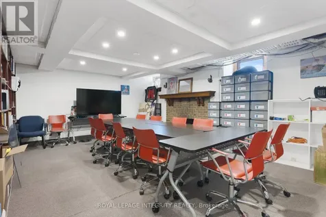 307 Gilmour Street Ottawa ON K2P 0P7