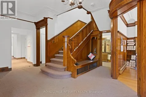 307 Gilmour Street Ottawa ON K2P 0P7