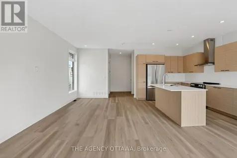 3061 Showcase Crescent Ottawa ON K4M 0S1