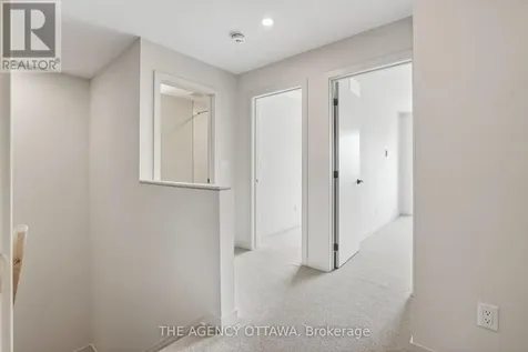 3061 Showcase Crescent Ottawa ON K4M 0S1