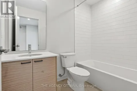 3061 Showcase Crescent Ottawa ON K4M 0S1