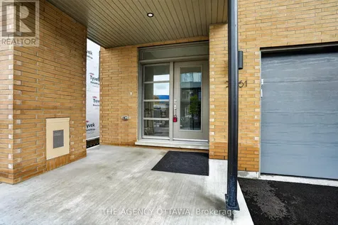 3061 Showcase Crescent Ottawa ON K4M 0S1