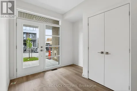 3061 Showcase Crescent Ottawa ON K4M 0S1