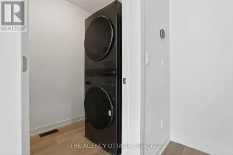 3061 Showcase Crescent Ottawa ON K4M 0S1