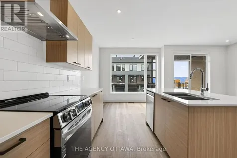 3061 Showcase Crescent Ottawa ON K4M 0S1