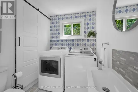 218 Carruthers Avenue Ottawa ON K1Y 1N6
