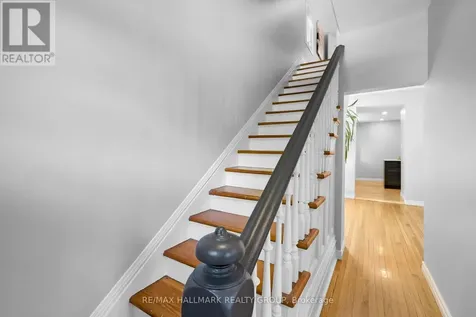 218 Carruthers Avenue Ottawa ON K1Y 1N6
