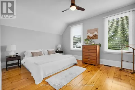 218 Carruthers Avenue Ottawa ON K1Y 1N6