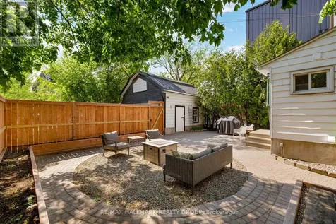 218 Carruthers Avenue Ottawa ON K1Y 1N6