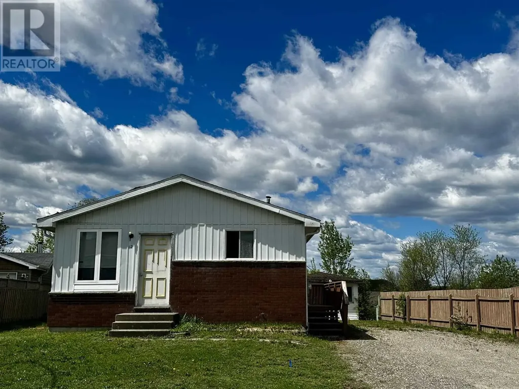 12 Lauzon Crescent Elliot Lake ON P5A 1J1
