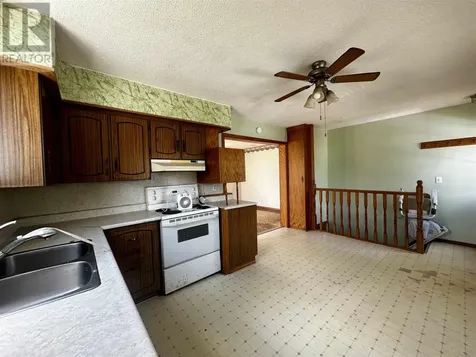 12 Lauzon Crescent Elliot Lake ON P5A 1J1