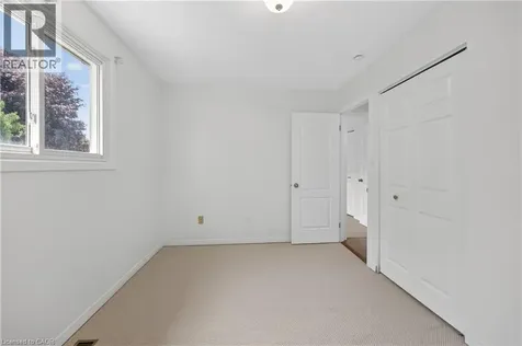 68 Duncairn Crescent Hamilton ON L9C 6G1