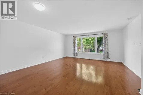 68 Duncairn Crescent Hamilton ON L9C 6G1