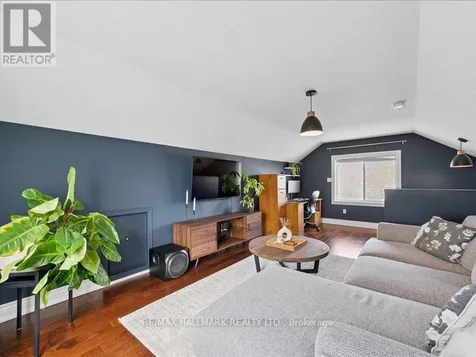 43 Schiedel Drive Guelph (victoria North) ON N1E 7M3