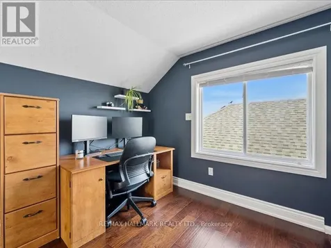 43 Schiedel Drive Guelph (victoria North) ON N1E 7M3