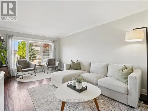 43 Schiedel Drive Guelph (victoria North) ON N1E 7M3