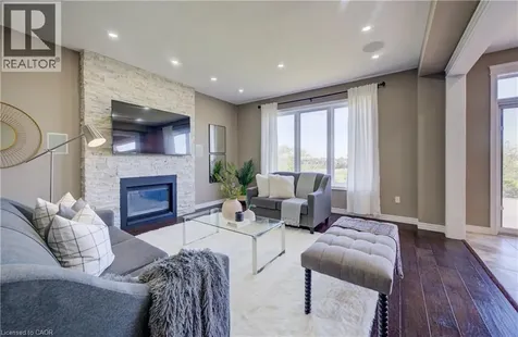 264 Evens Pond Crescent Kitchener ON N2R 0B8