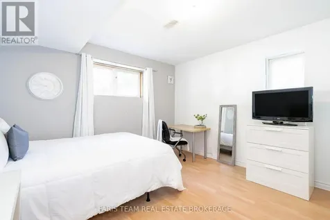 103 41st Street South Wasaga Beach ON L9Z 3B6
