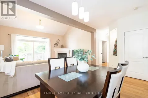 103 41st Street South Wasaga Beach ON L9Z 3B6