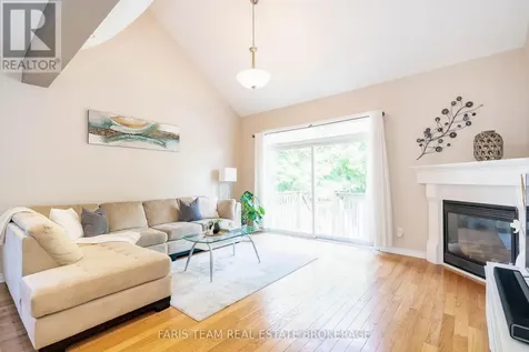 103 41st Street South Wasaga Beach ON L9Z 3B6
